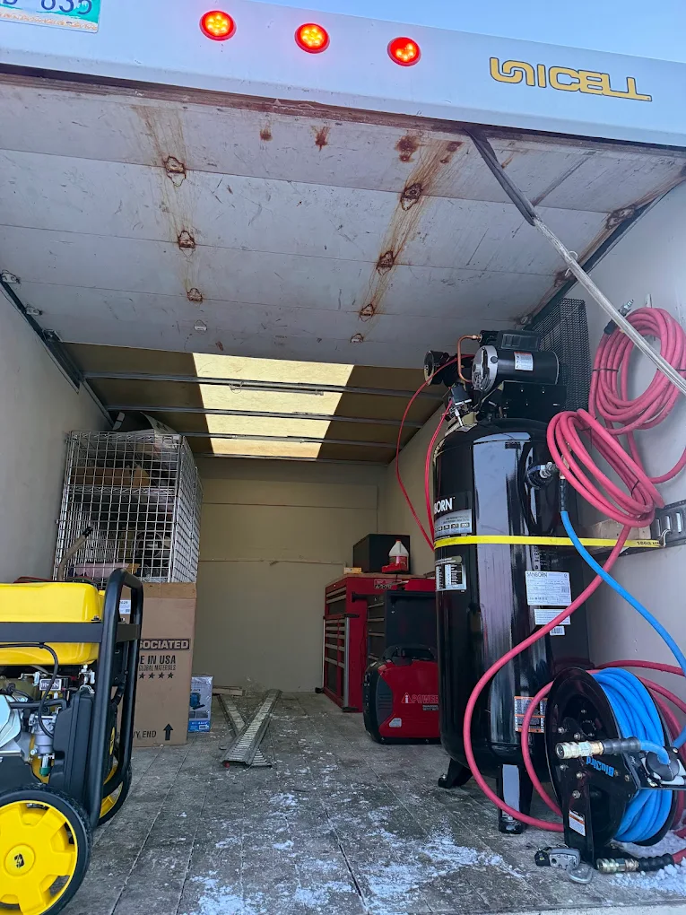 BriskWay Mobile Truck Repair Garrage